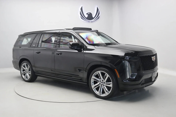 Foto do veículo CADILLAC ESCALADE ESV Sport | 7 Lugares 2026/2026 0 KM R$ 1.999.000,00