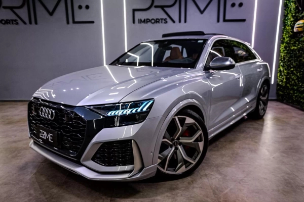 Foto do veículo AUDI RS Q8 4.0 V8 TWINTURBO MHEV TIPTRONIC 2020/2021 29.900 KM R$ 869.900,00