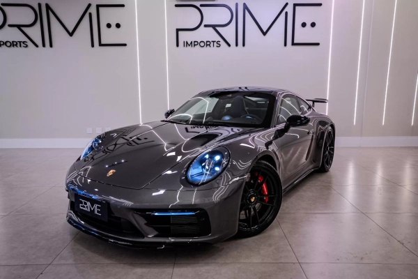 Foto do veículo PORSCHE 911 3.0 24V H6 GASOLINA CARRERA 4 GTS PDK 2023/2024 1.500 KM R$ 1.289.900,00