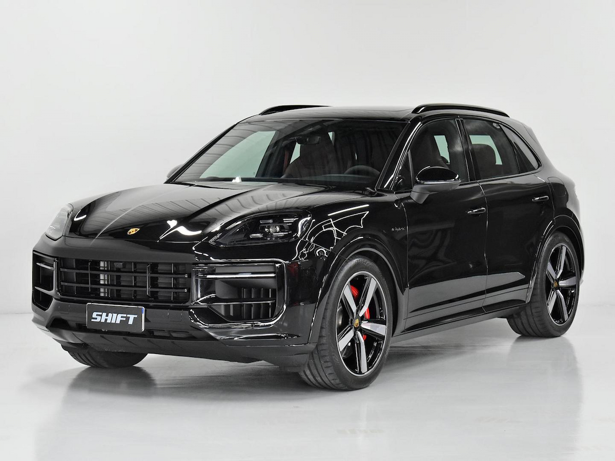 Foto do veículo PORSCHE CAYENNE S 3.0 V6 (HÍBRIDO) 2024/2024 11.765 KM R$ 870.000,00