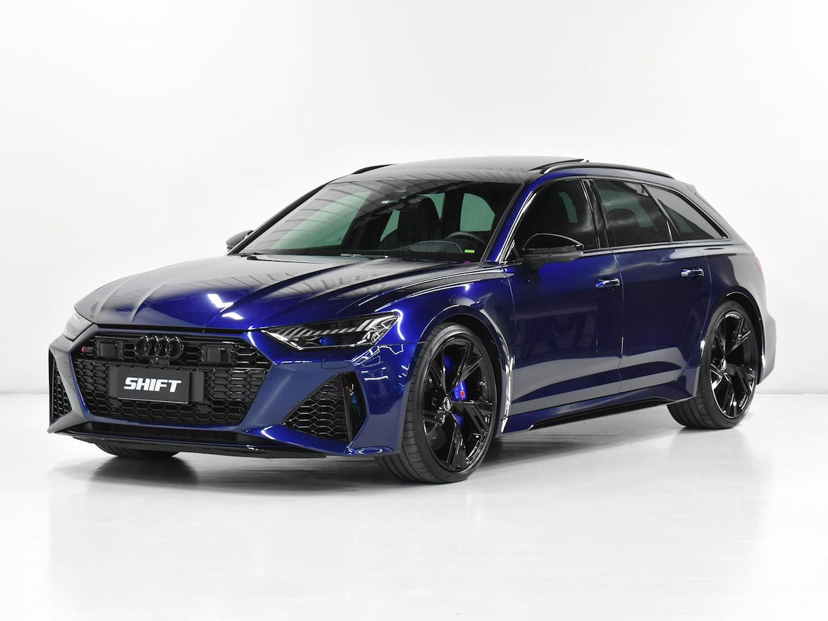 Foto do veículo AUDI RS6 4.0 AVANT TFSI BI-TB QUAT.TIP.(HIB.) 2020/2021 26.220 KM R$ 787.000,00