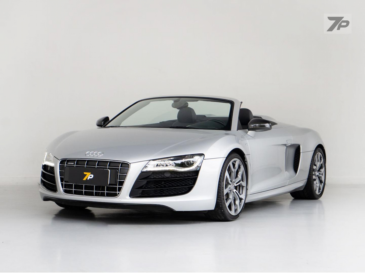 Foto do veículo AUDI R8 5.2 FSI V10 40V QUATTRO SPYDER 2010/2011 4.701 KM R$ 867.000,00
