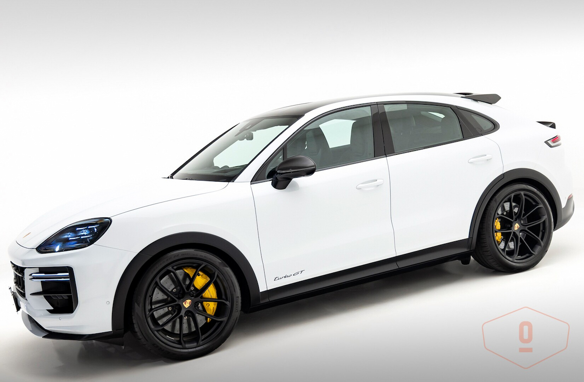 Foto do veículo PORSCHE CAYENNE TURBO GT 2023/2024 8.451 KM R$ 1.320.000,00